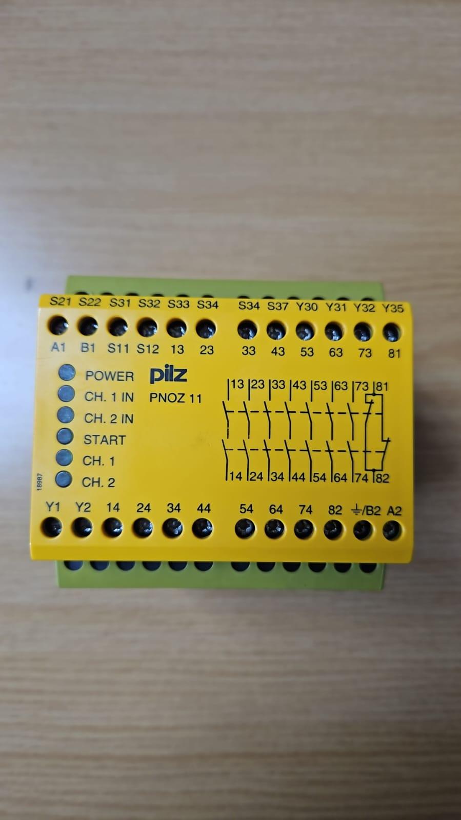 PILZ PNOZ 11 - 774080 Safety Relay